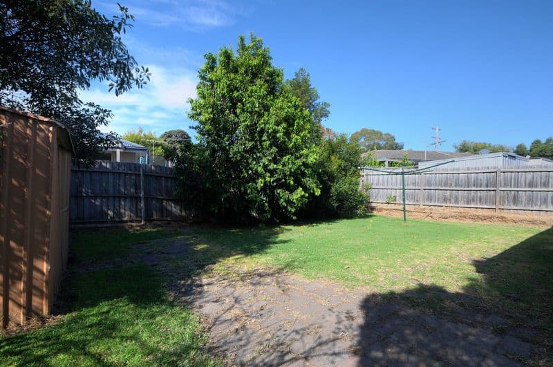 36  Henry Crescent, SEAFORD VIC 3198, Seaford - Thumbnail 7