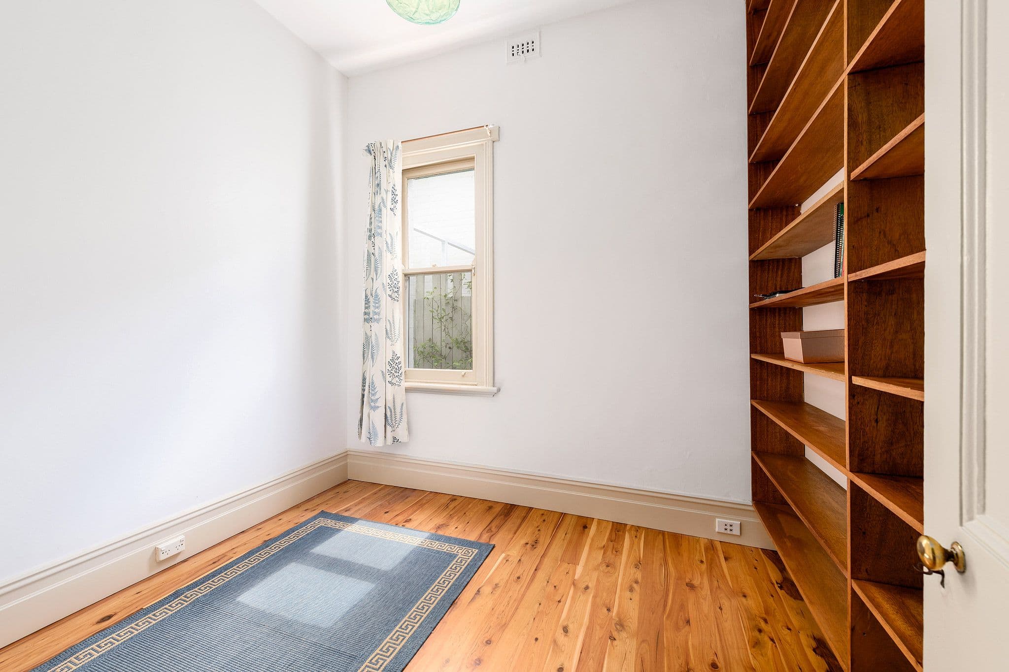 145 Probert Street, Newtown - Thumbnail 4