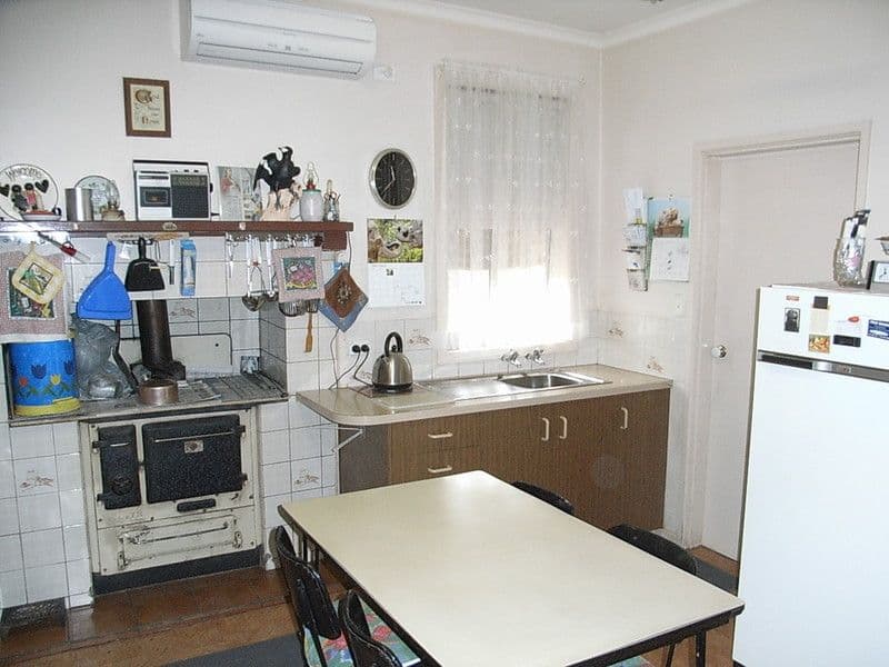 22 Hansen Street, ECHUCA VIC 3564, Echuca - Thumbnail 3