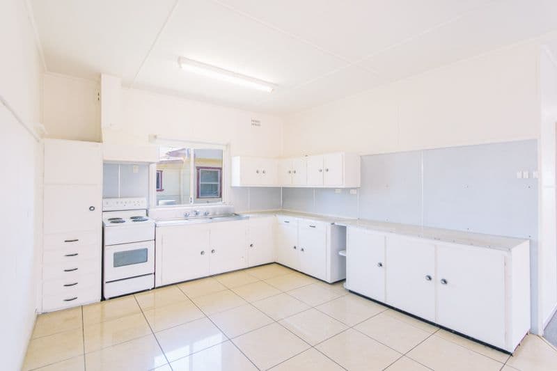 5 Mossberry Avenue, Junction Hill - Thumbnail 3