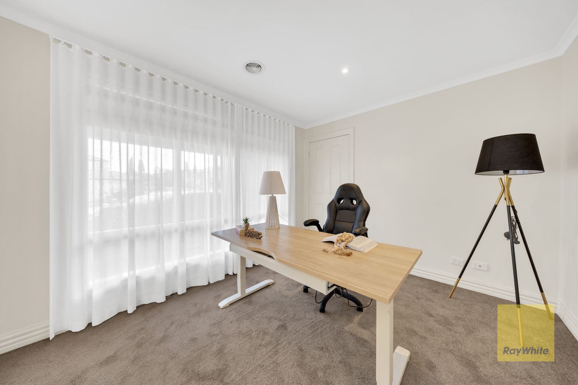 2 Langbourne Court, Point Cook VIC 3030, Point Cook - Thumbnail 8