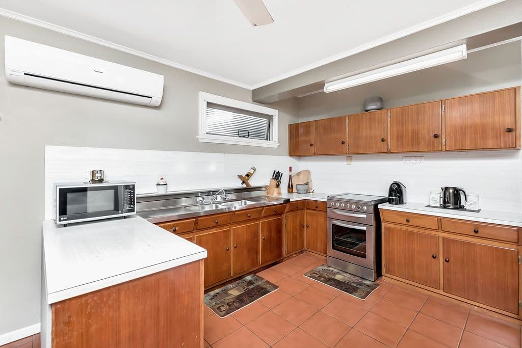 348 Palmerston Highway, Stoters Hill QLD 4860, Stoters Hill - Thumbnail 2