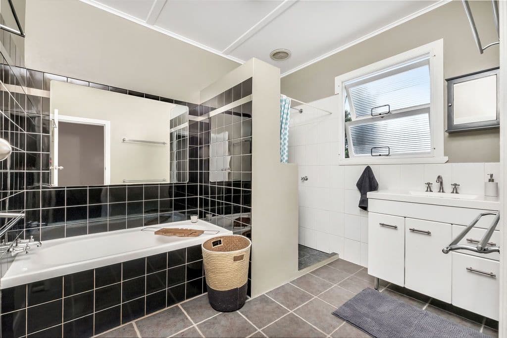 348 Palmerston Highway, Stoters Hill QLD 4860, Stoters Hill - Thumbnail 4