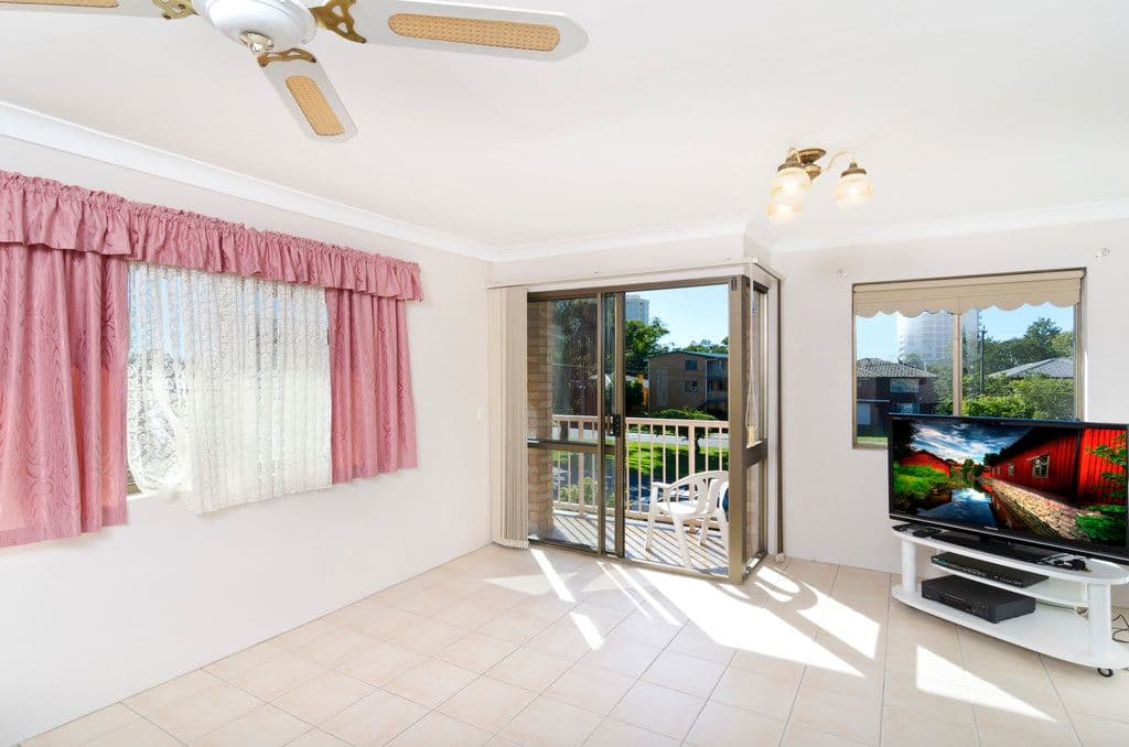 44 Coolangatta Road, COOLANGATTA QLD 4225, Coolangatta - Thumbnail 3