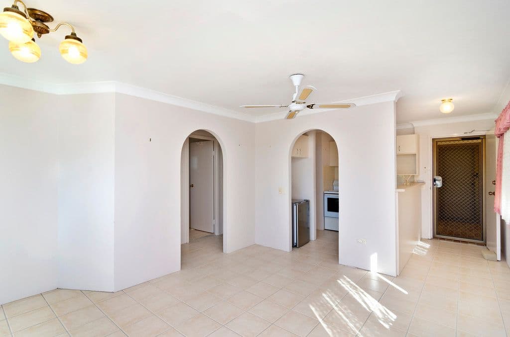 44 Coolangatta Road, COOLANGATTA QLD 4225, Coolangatta - Thumbnail 4