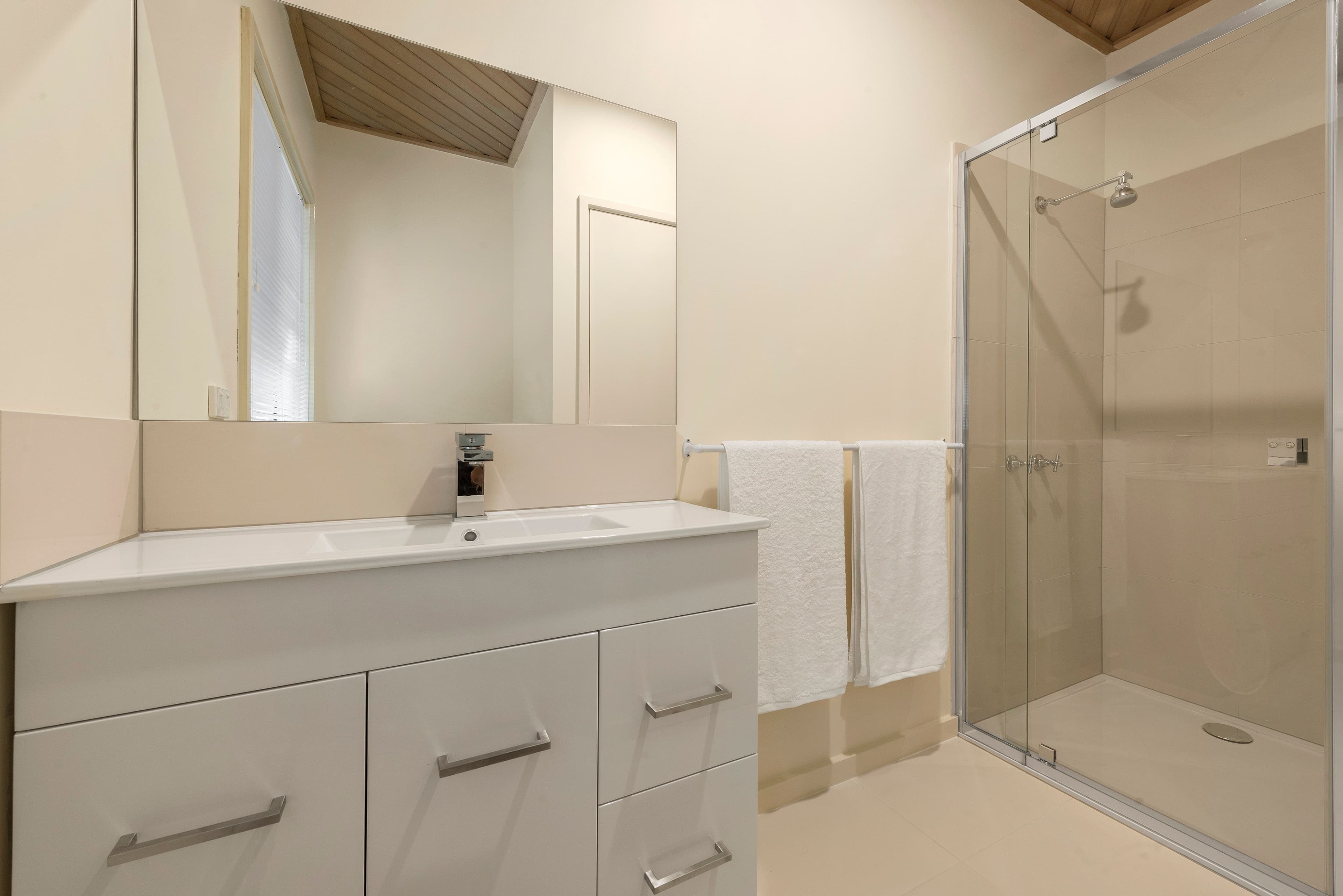 12 Bellara Street, Doncaster VIC 3108, Doncaster - Thumbnail 6