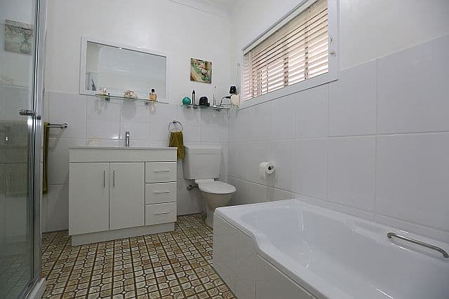 40 Railway Parade, CONDELL PARK NSW 2200, Condell Park - Thumbnail 8