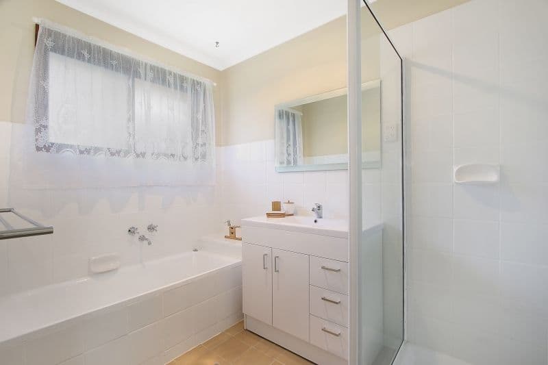 24 Yellow Gum Way, Thurgoona - Thumbnail 7