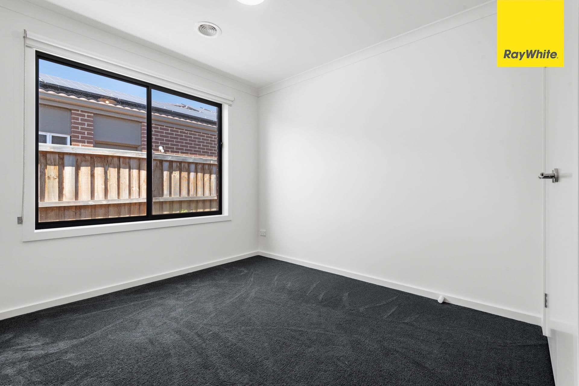 19 Metroon Drive, WEIR VIEWS VIC 3338, Weir Views - Thumbnail 4