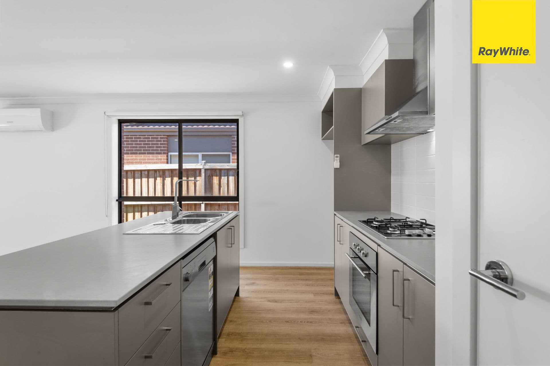 19 Metroon Drive, WEIR VIEWS VIC 3338, Weir Views - Thumbnail 6