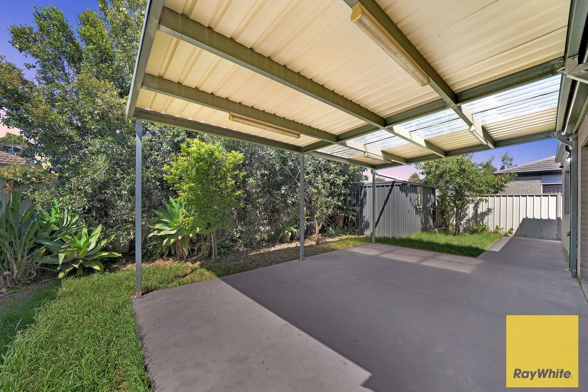 11 Corinna Avenue, Truganina VIC 3029, Truganina - Thumbnail 2
