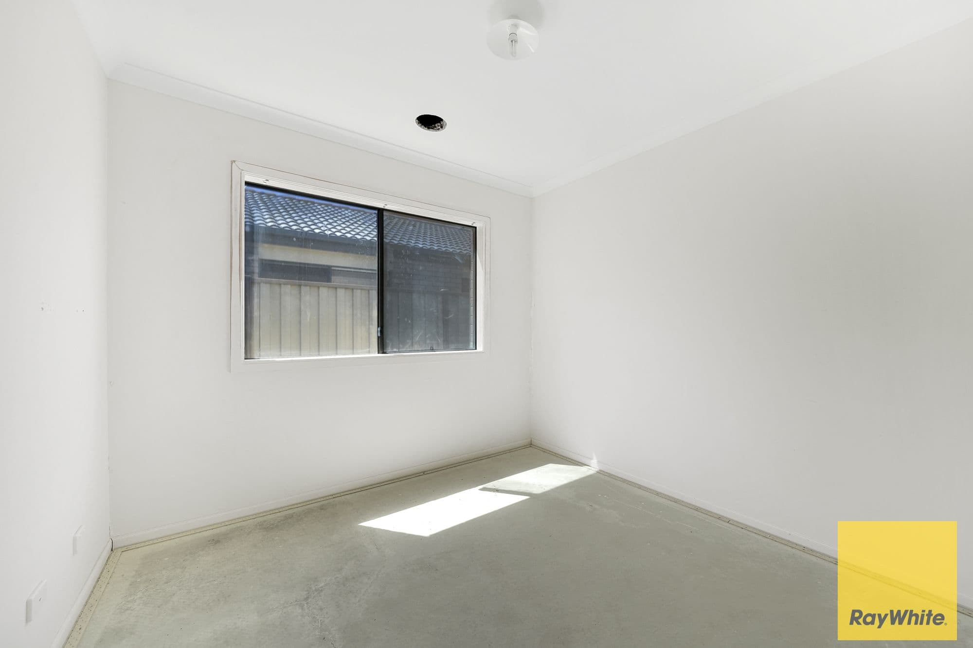 11 Corinna Avenue, Truganina VIC 3029, Truganina - Thumbnail 4
