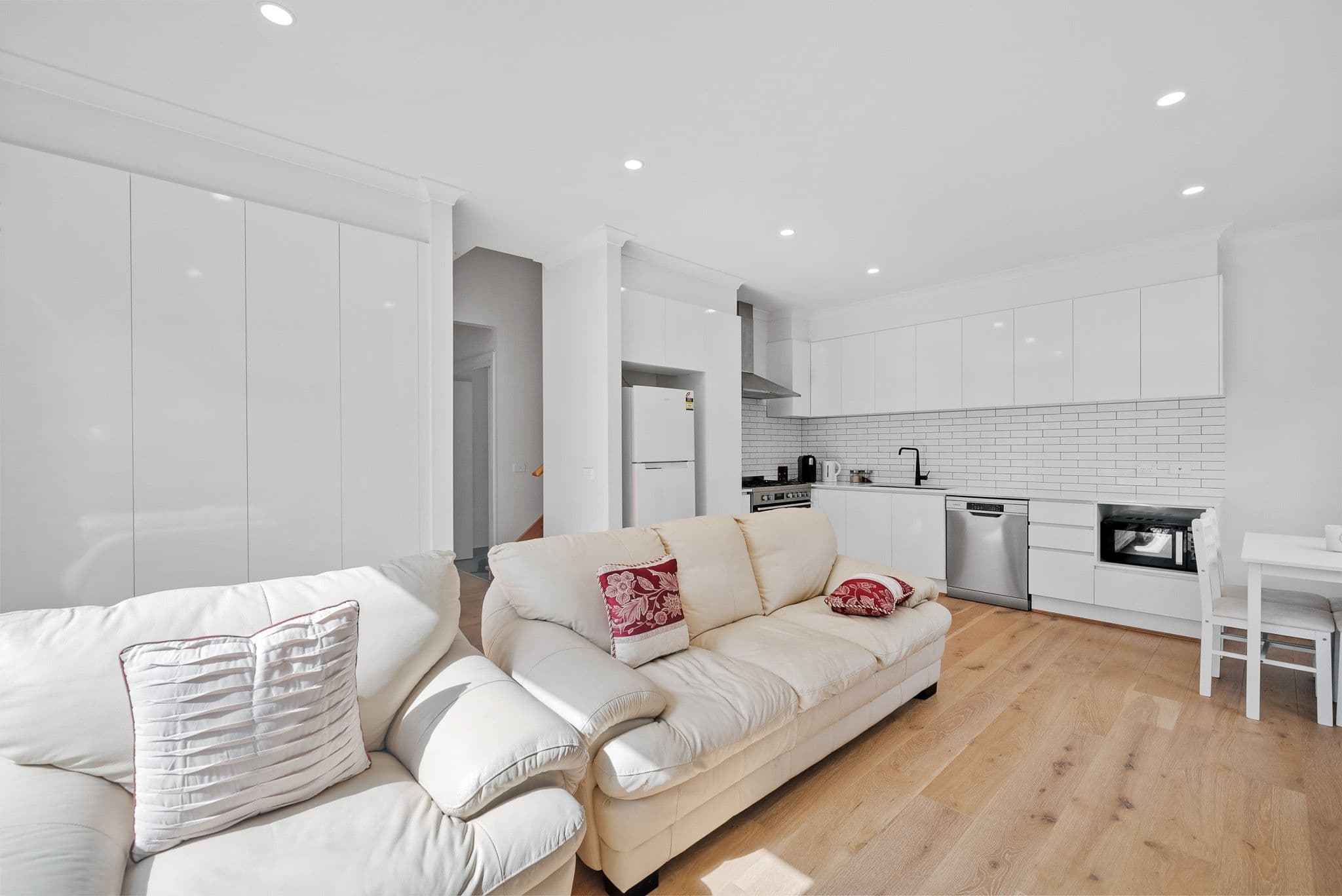 340 Melrose Drive, Tullamarine VIC 3043, Tullamarine - Thumbnail 2