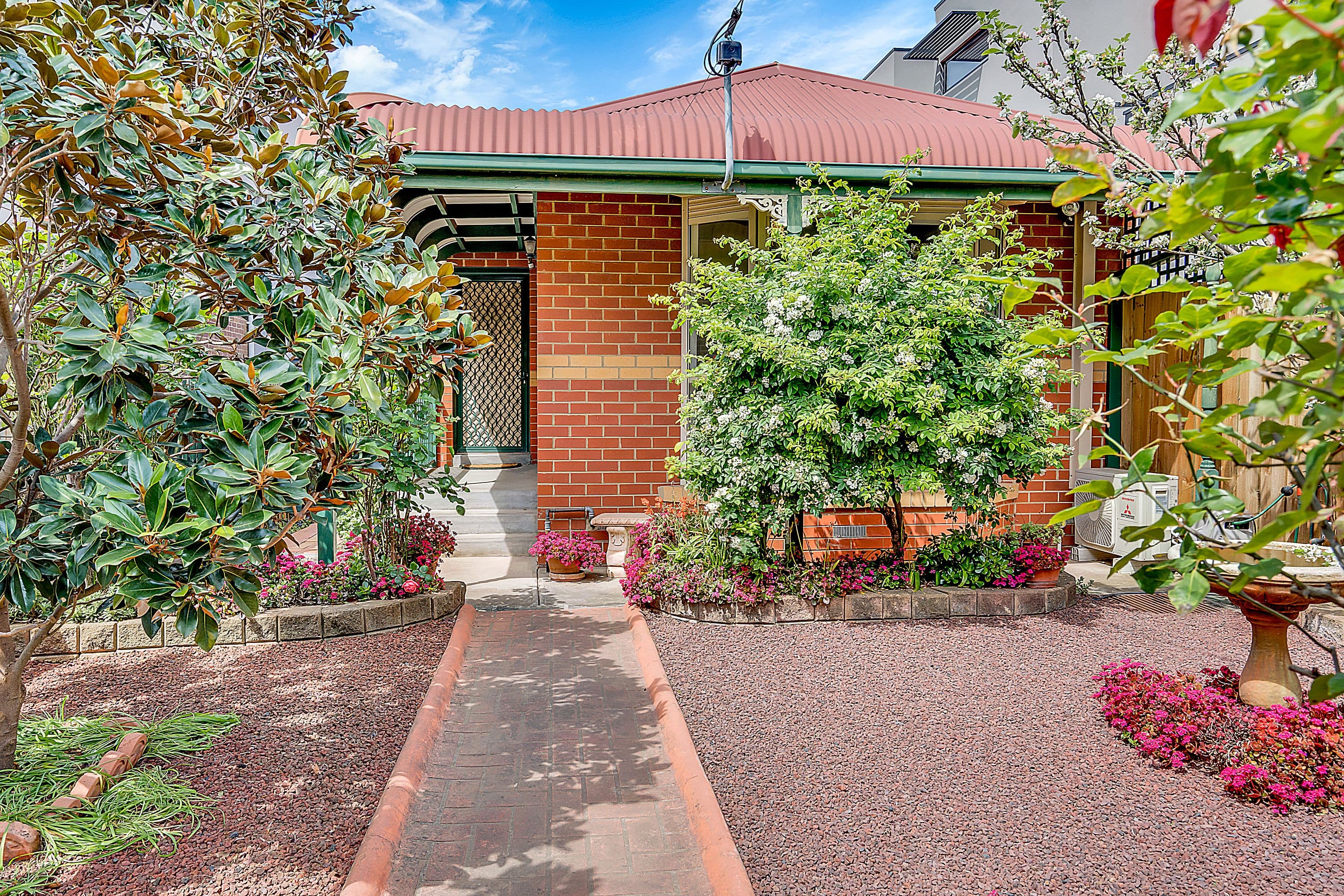 8 Hudson Street, Coburg VIC 3058, Coburg - Thumbnail 2