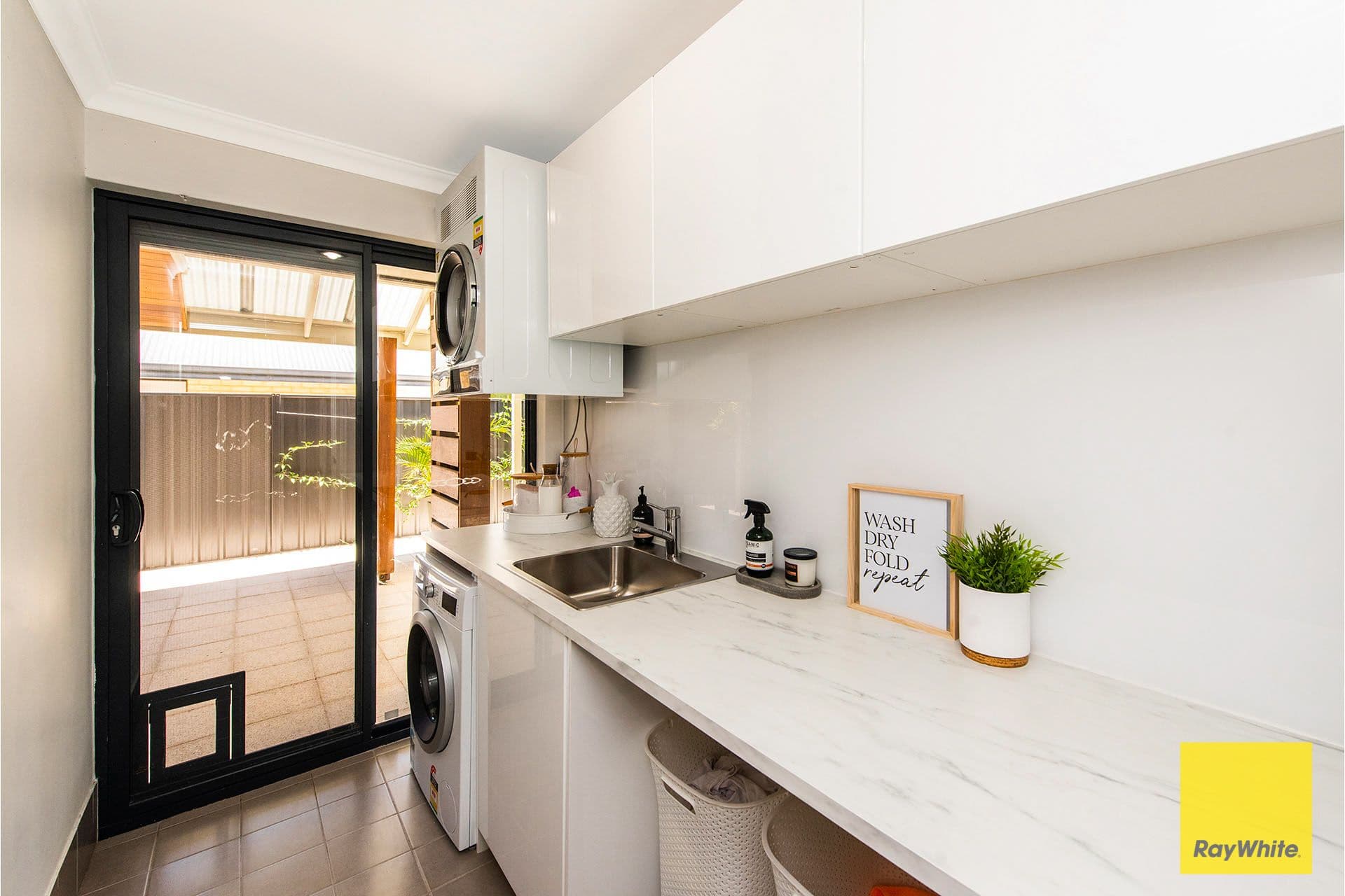 18 Tarn Drive, Canning Vale WA 6155, Canning Vale - Thumbnail 7