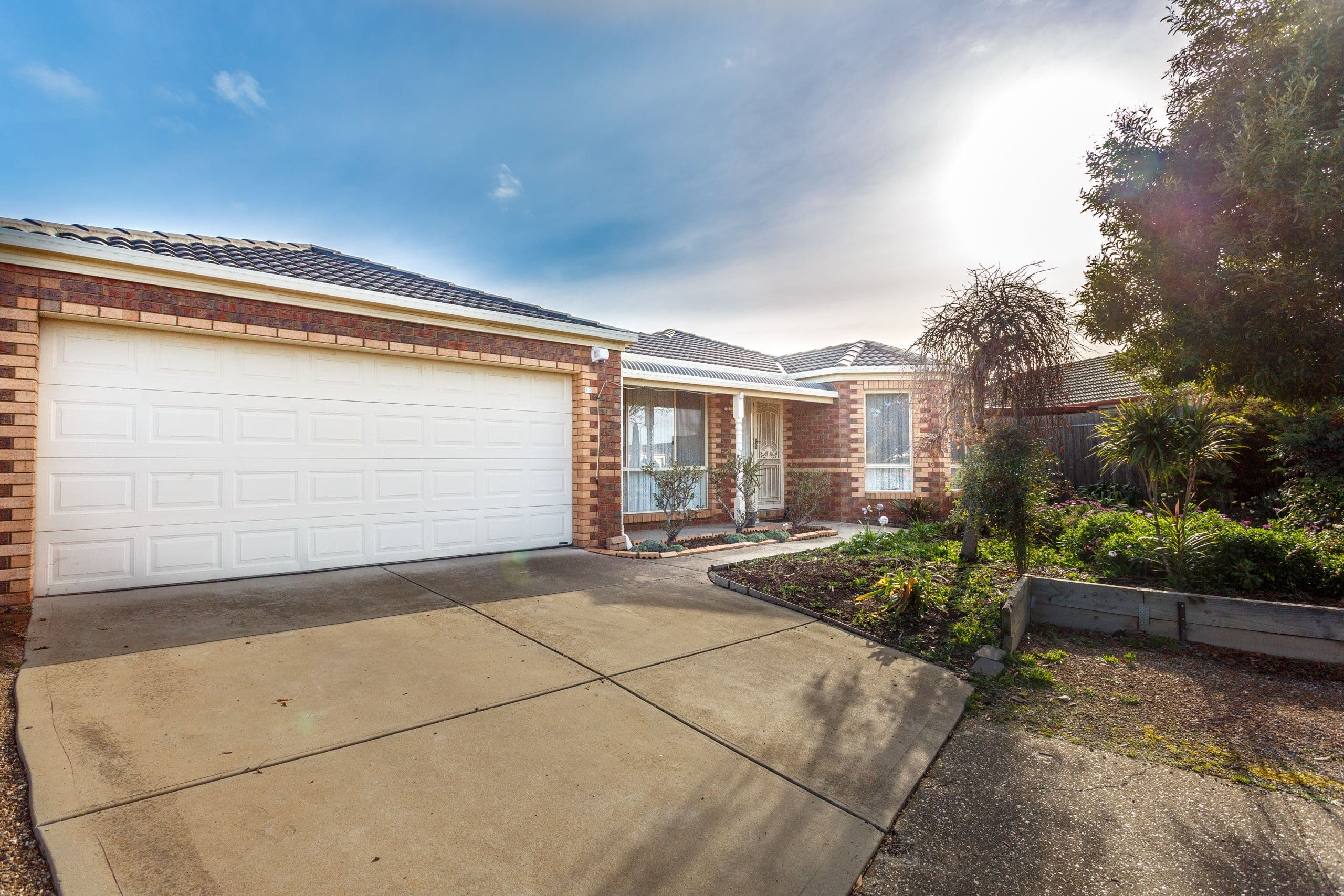 13 Bordeaux Drive, Hoppers Crossing VIC 3029, Hoppers Crossing - Thumbnail 2