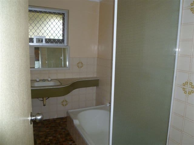 16 Devonshire Terrace, ARMADALE WA 6112, Armadale - Thumbnail 4