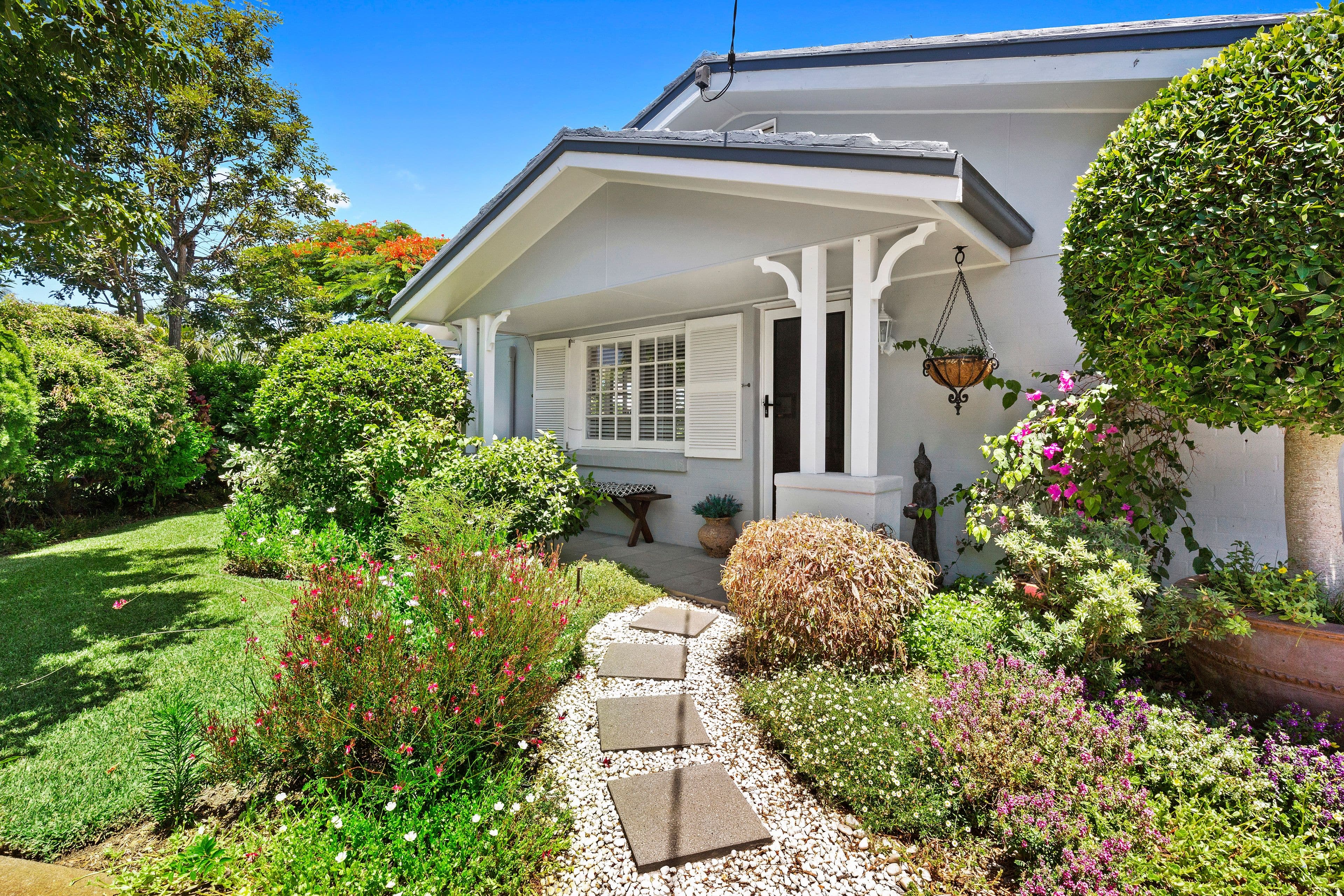 12 Savoy Drive, Broadbeach Waters QLD 4218, Broadbeach Waters - Image 1