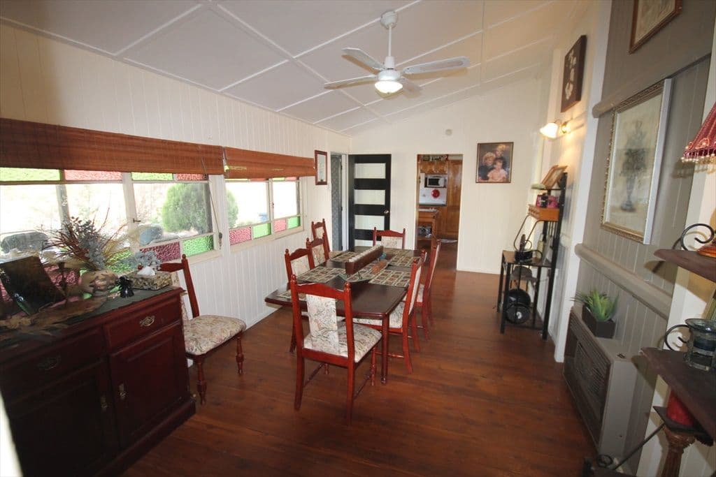 10 CAMPBELL Street, BELL QLD 4408, Bell - Thumbnail 3
