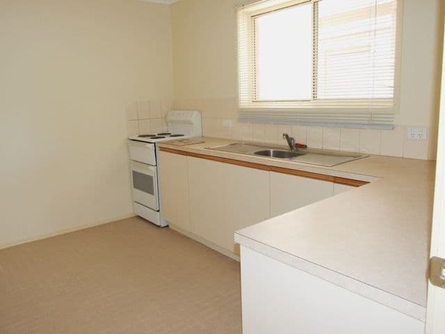 30 Wyndham Avenue, COWES VIC 3922, Cowes - Thumbnail 4