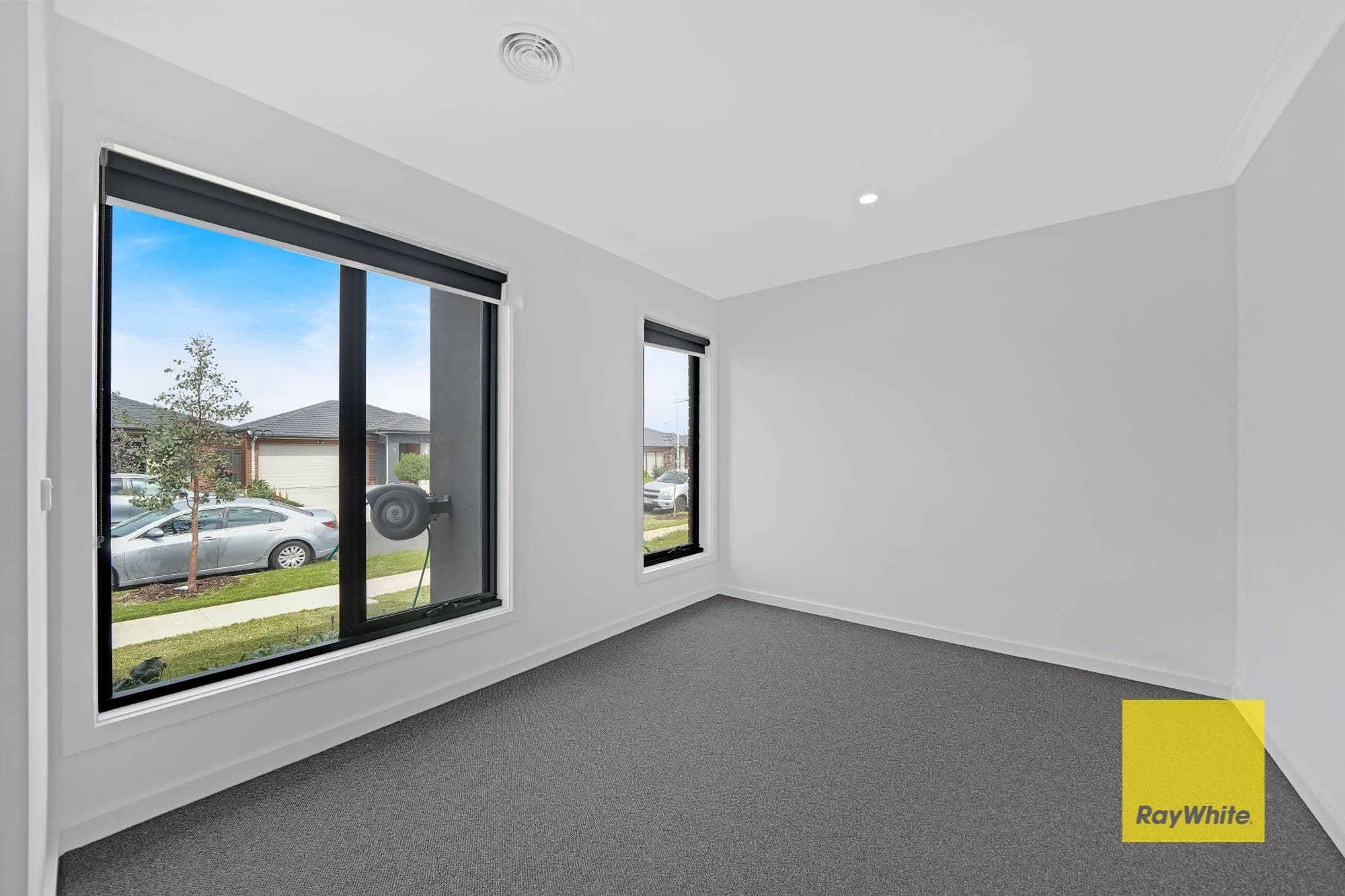 16 Hansel Drive, Werribee VIC 3030, Werribee - Thumbnail 4