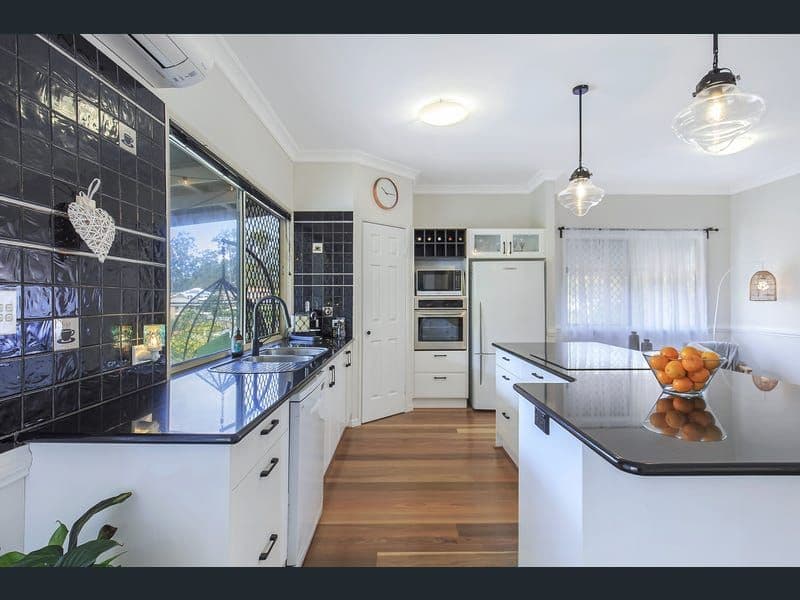 127 Saraband Drive, Eatons Hill QLD 4037, Eatons Hill - Thumbnail 4