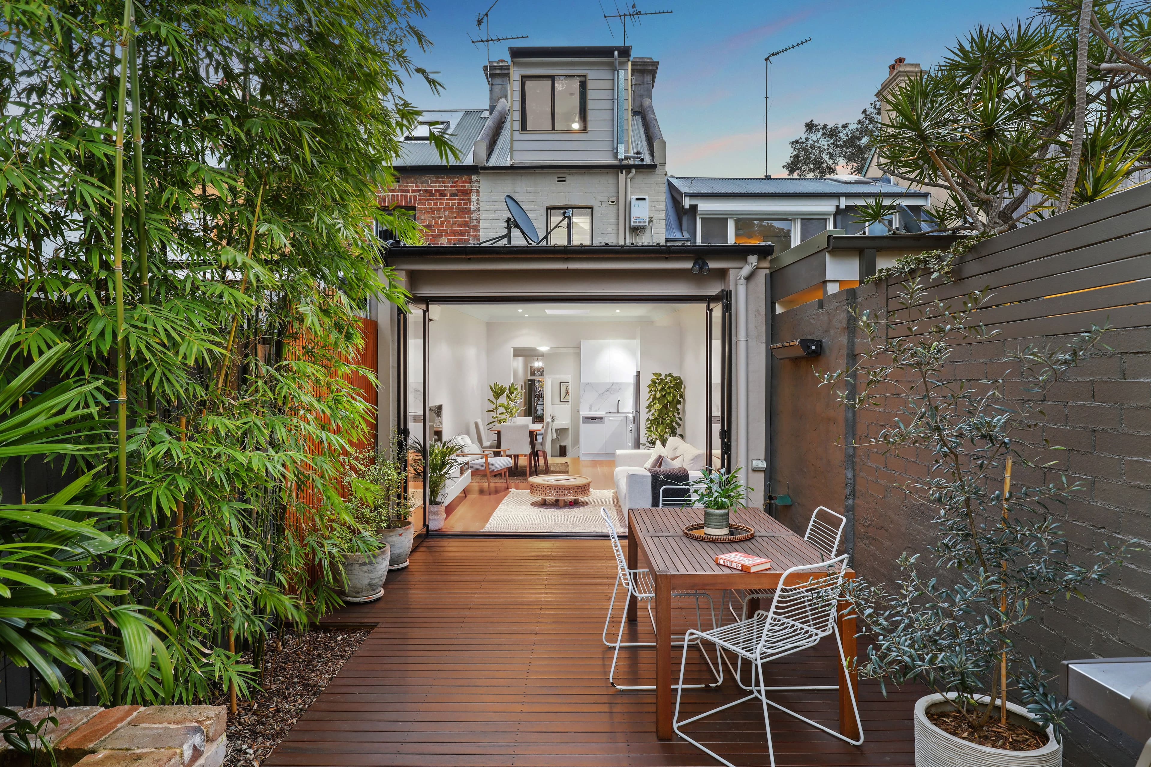 34 Alexander Street, Alexandria - Image 1