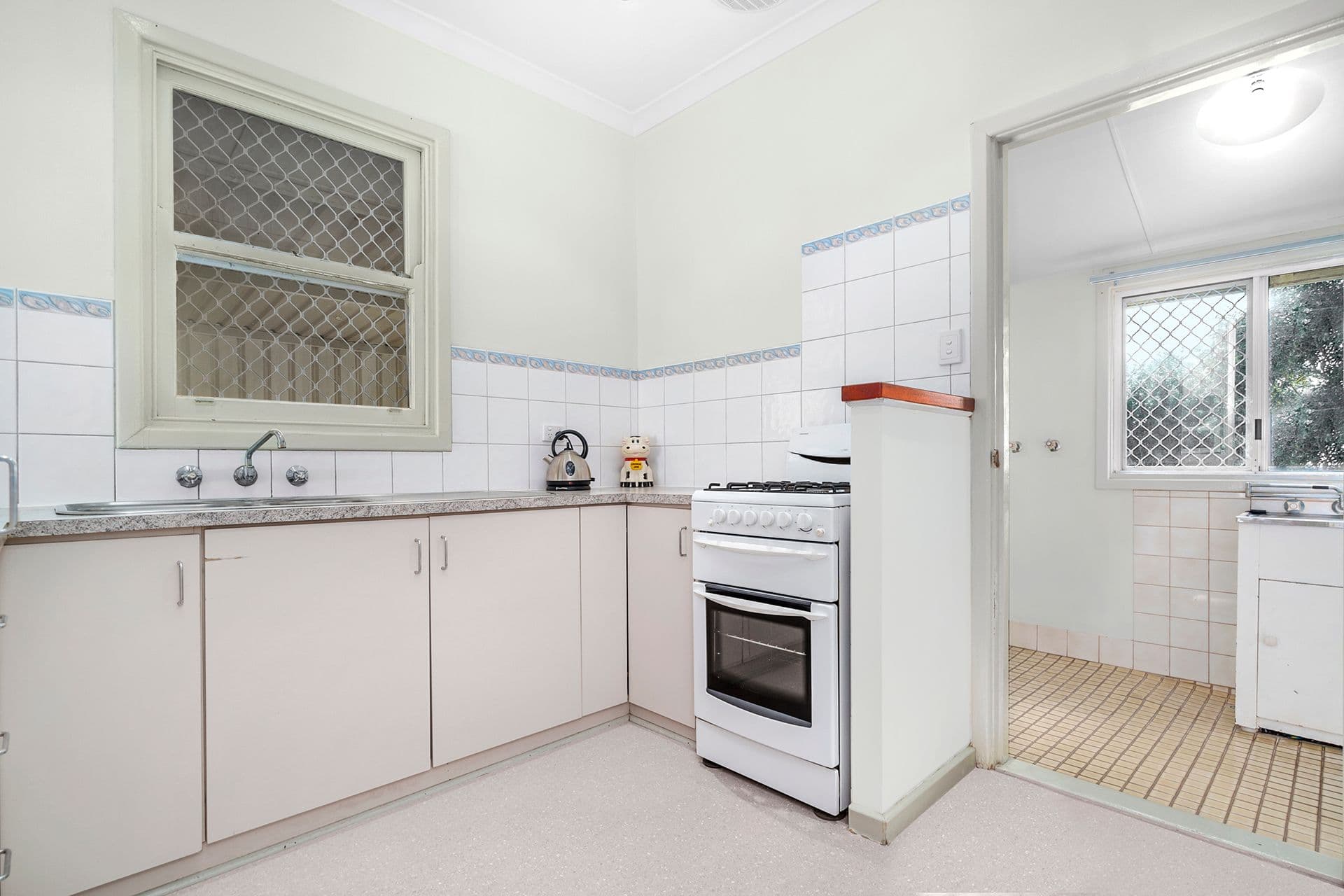 39 Felicia Street, Rangeway WA 6530, Rangeway - Thumbnail 4