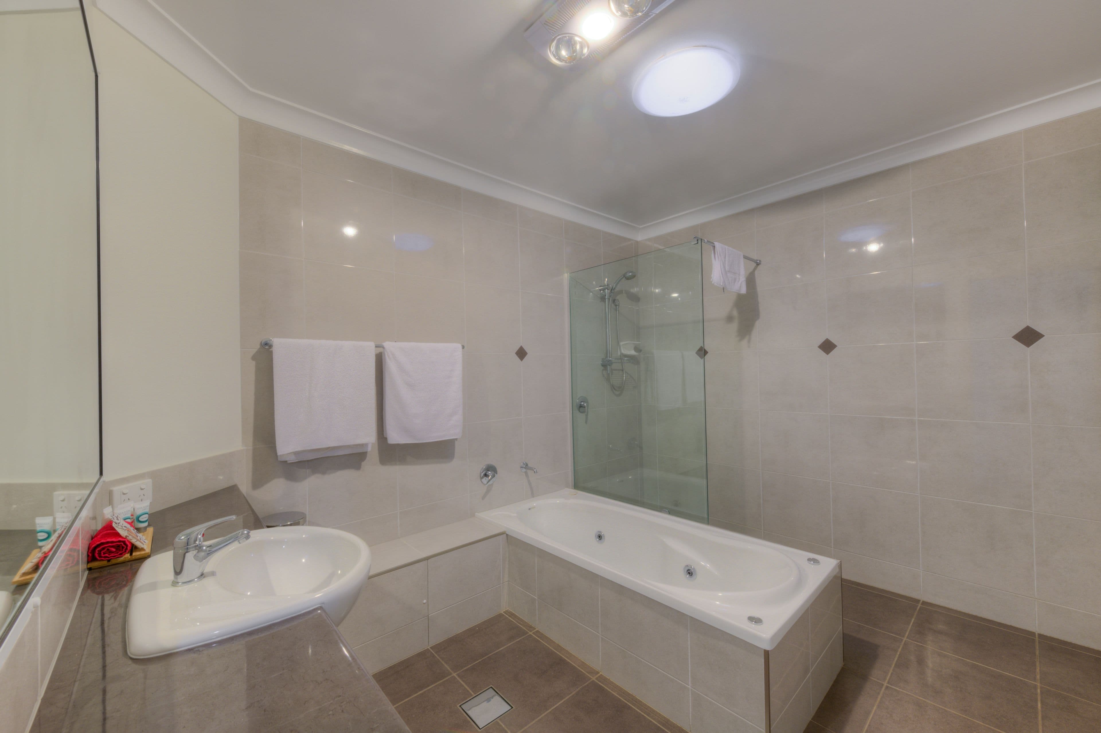  22 Pine Street, Miles QLD 4415, Miles - Thumbnail 7