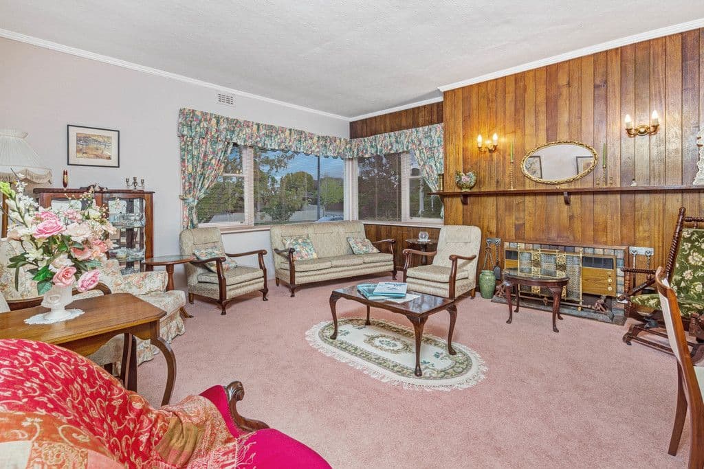 6 Service Street, Lake Wendouree VIC 3350, Lake Wendouree - Thumbnail 4