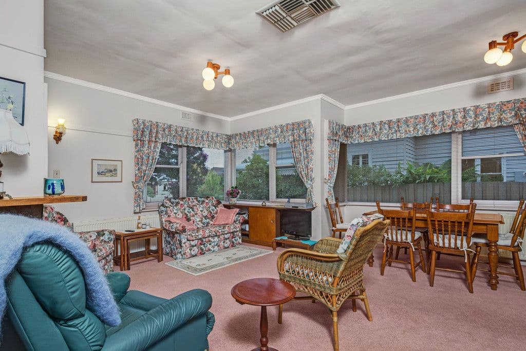 6 Service Street, Lake Wendouree VIC 3350, Lake Wendouree - Thumbnail 6