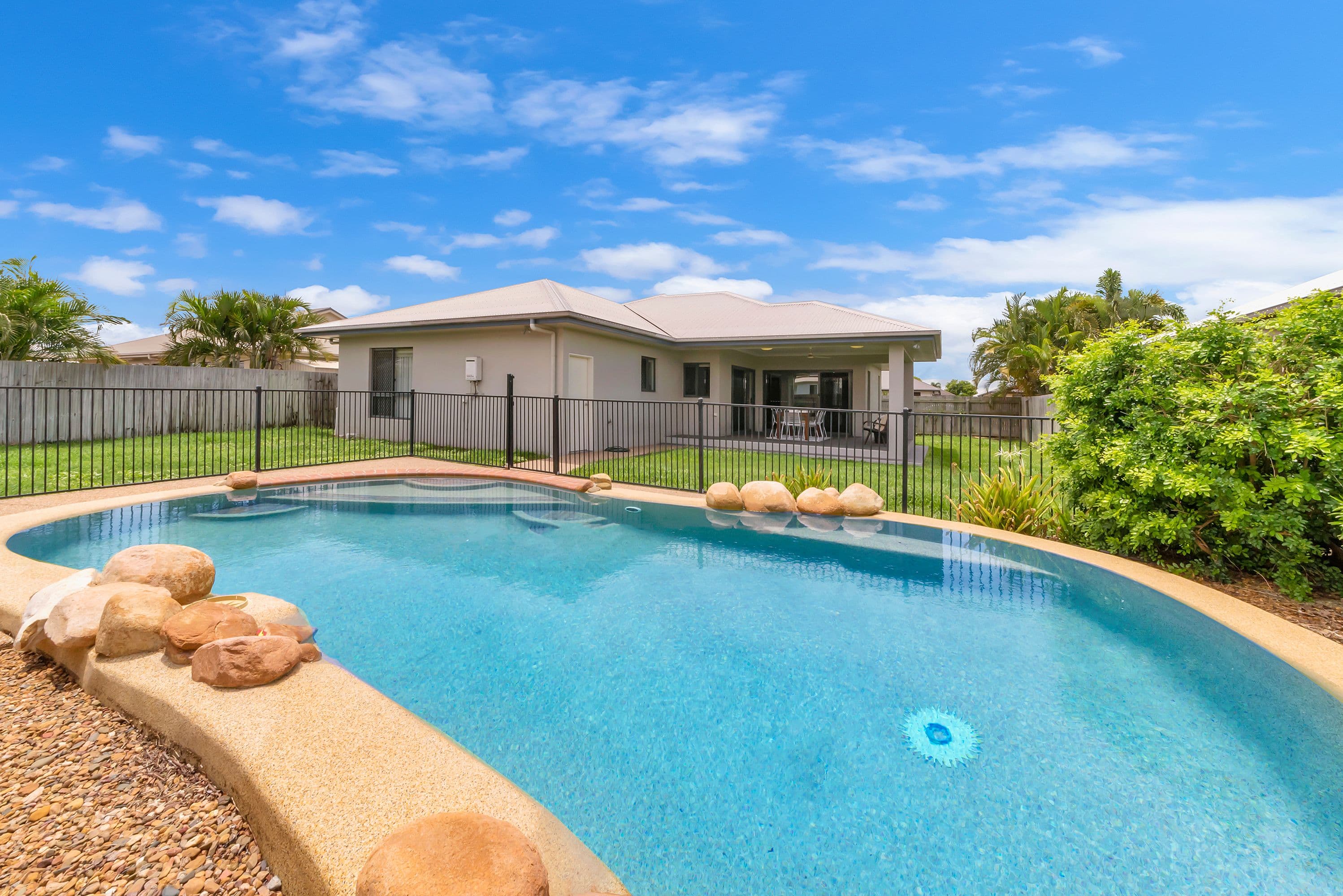 8 Newhaven Place, Idalia QLD 4811, Idalia - Thumbnail 2