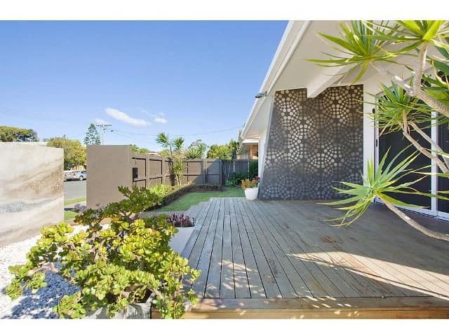 42 Middle Street, LABRADOR QLD 4215, Labrador - Thumbnail 2