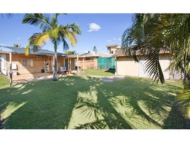 42 Middle Street, LABRADOR QLD 4215, Labrador - Thumbnail 4