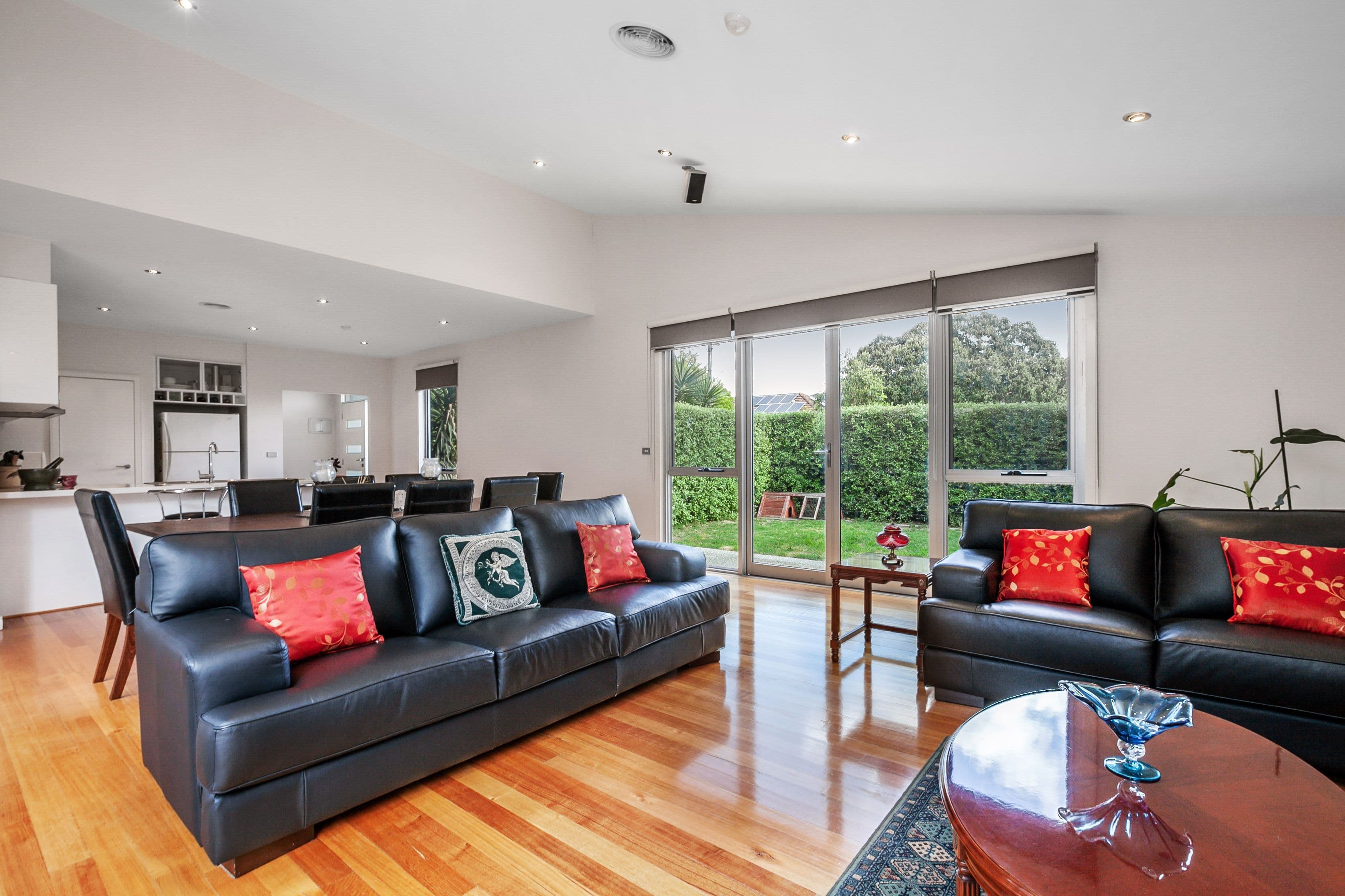 34 Barry Street, Reservoir VIC 3073, Reservoir - Thumbnail 4