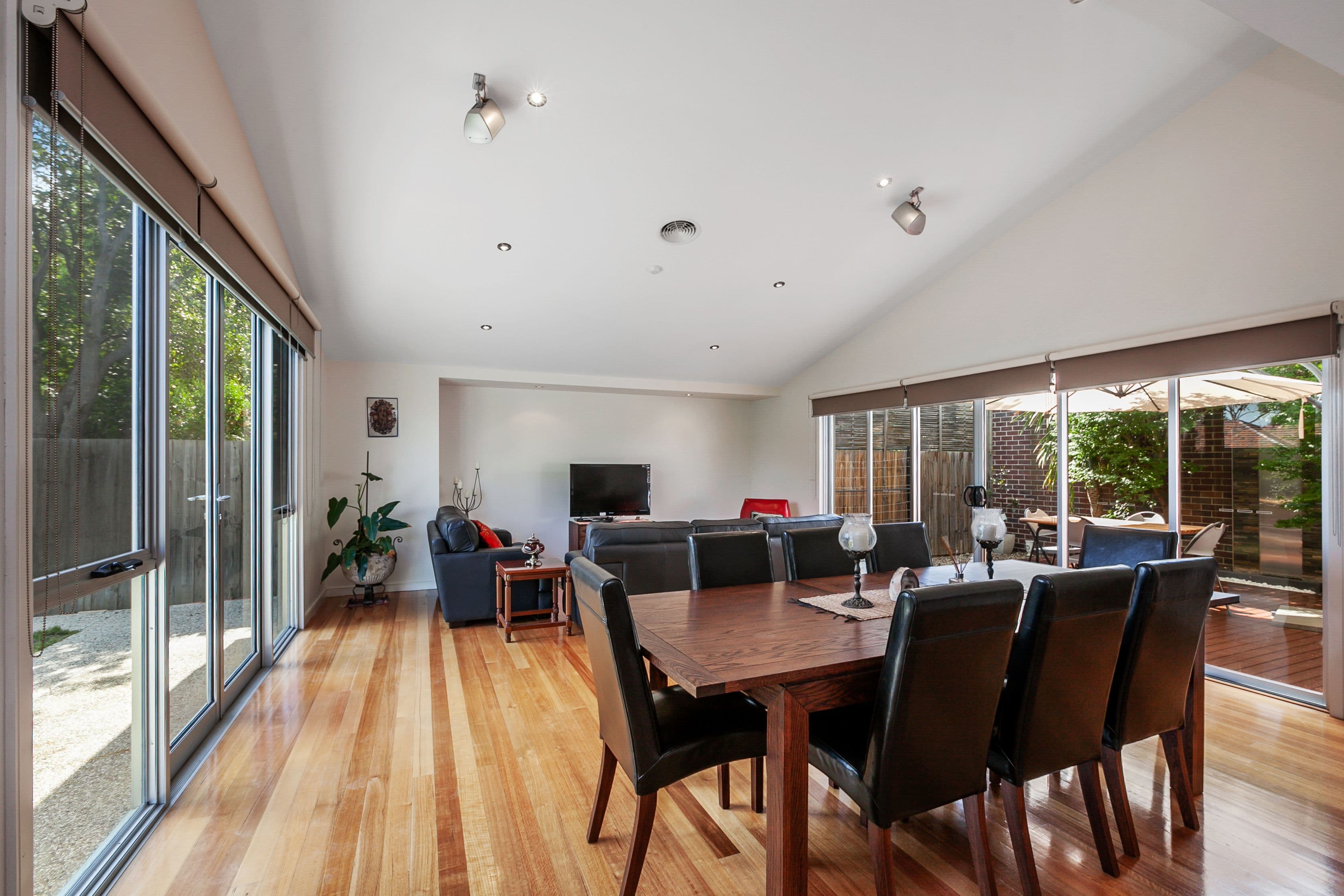 34 Barry Street, Reservoir VIC 3073, Reservoir - Thumbnail 5