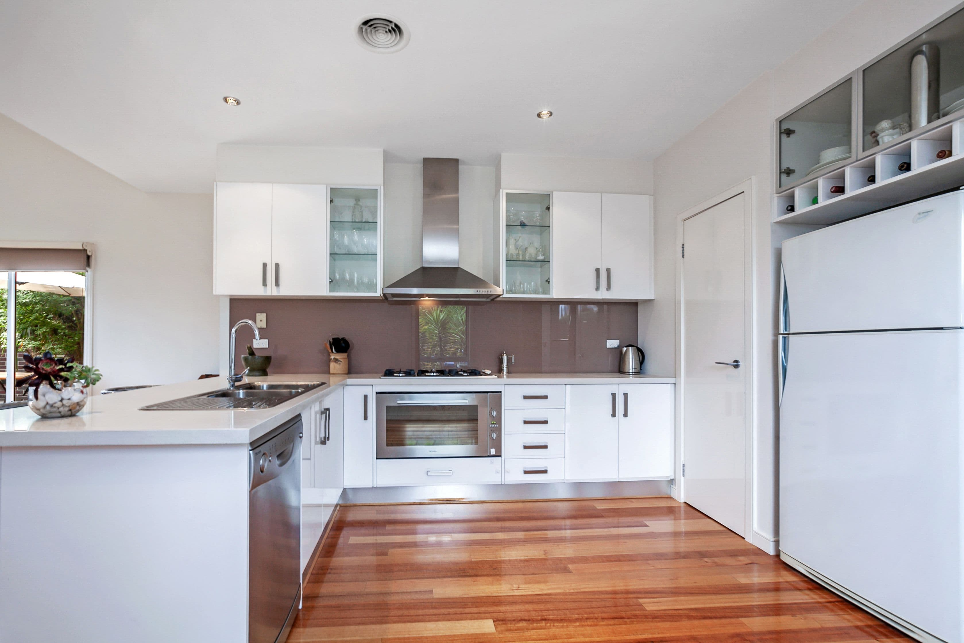 34 Barry Street, Reservoir VIC 3073, Reservoir - Thumbnail 6