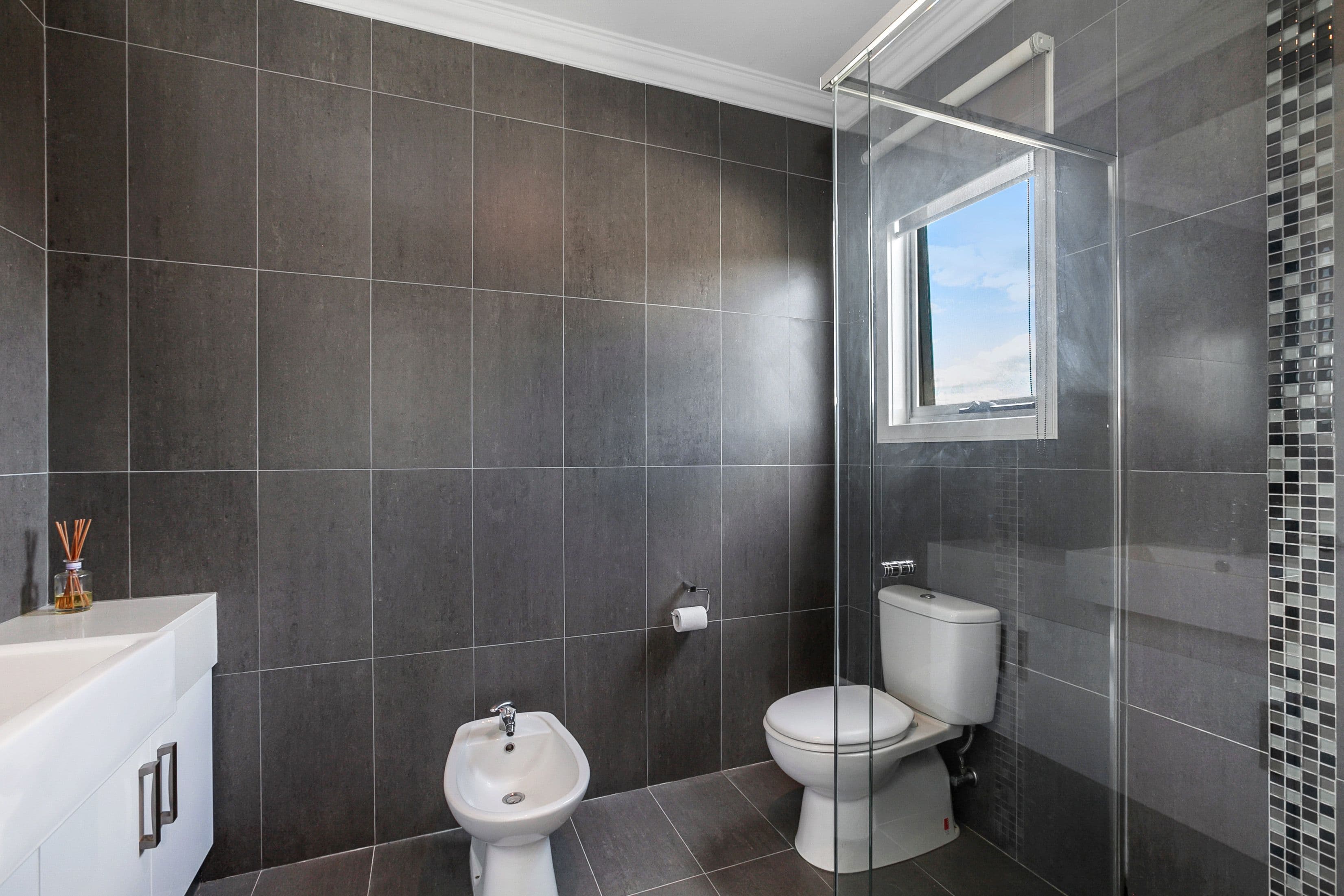 34 Barry Street, Reservoir VIC 3073, Reservoir - Thumbnail 8