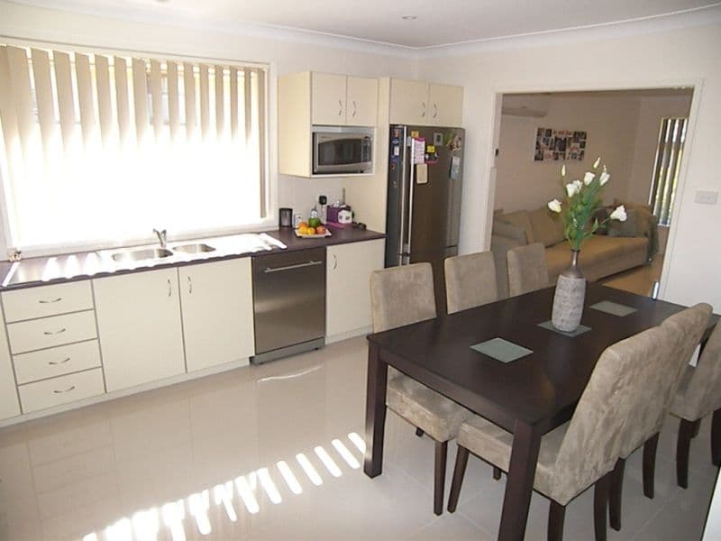 16 Dimond Avenue, KANAHOOKA NSW 2530, Kanahooka - Thumbnail 4