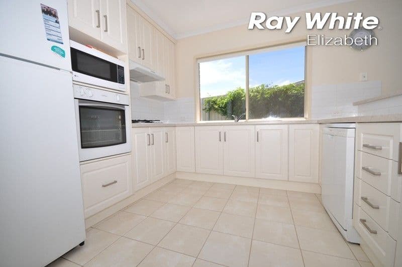 6 Windsor Court, CRAIGMORE SA 5114, Craigmore - Thumbnail 5