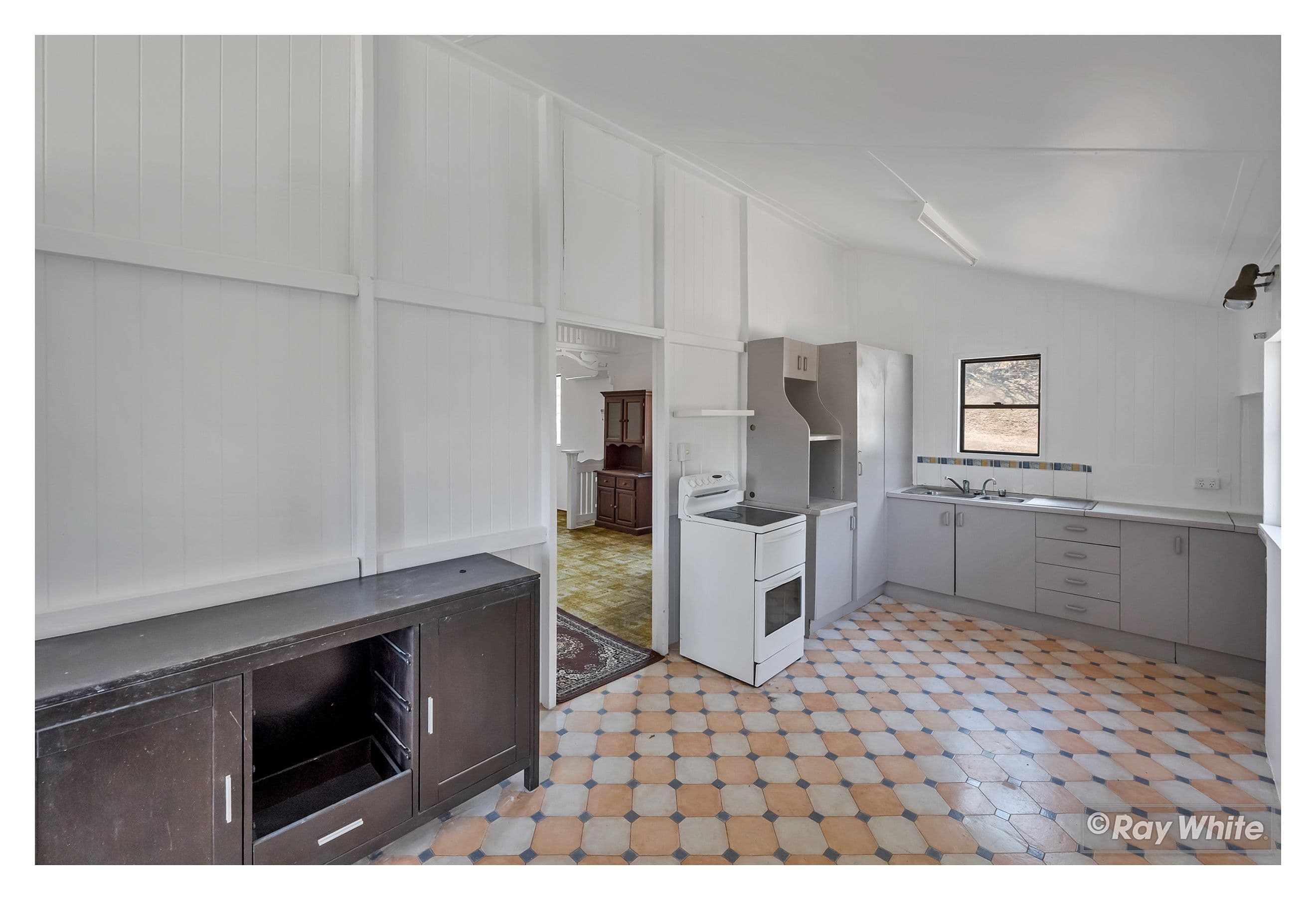 4 Hill Street, Mount Morgan QLD 4714, Mount Morgan - Thumbnail 4