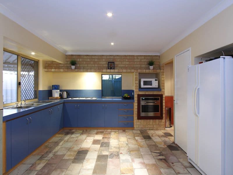 82  Hamelin Drive, BALLAJURA WA 6066, Ballajura - Thumbnail 7