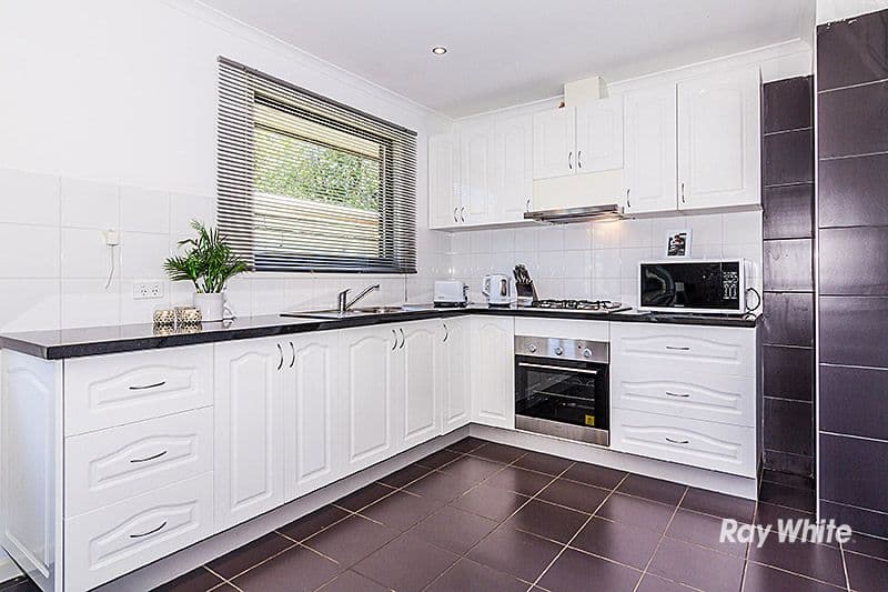 5 Binding Avenue, Cranbourne VIC 3977, Cranbourne - Thumbnail 2