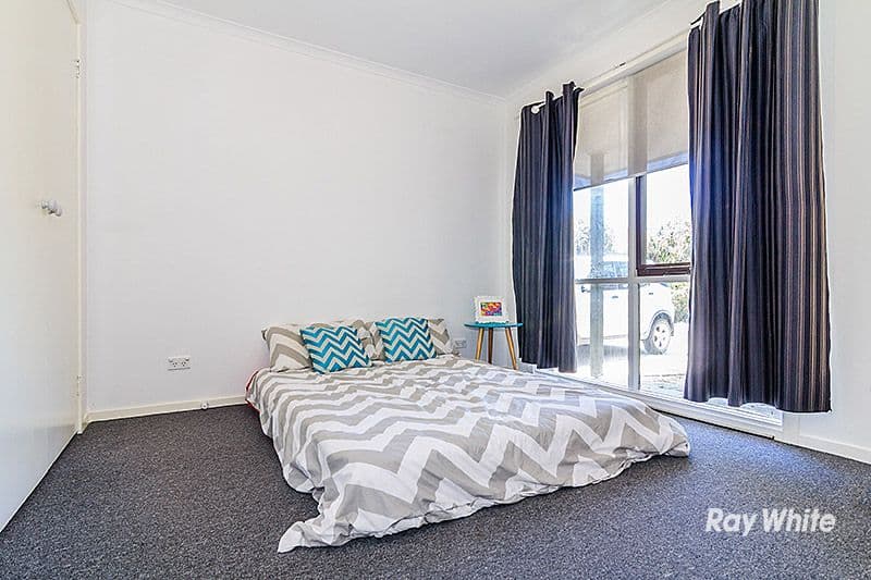 5 Binding Avenue, Cranbourne VIC 3977, Cranbourne - Thumbnail 6