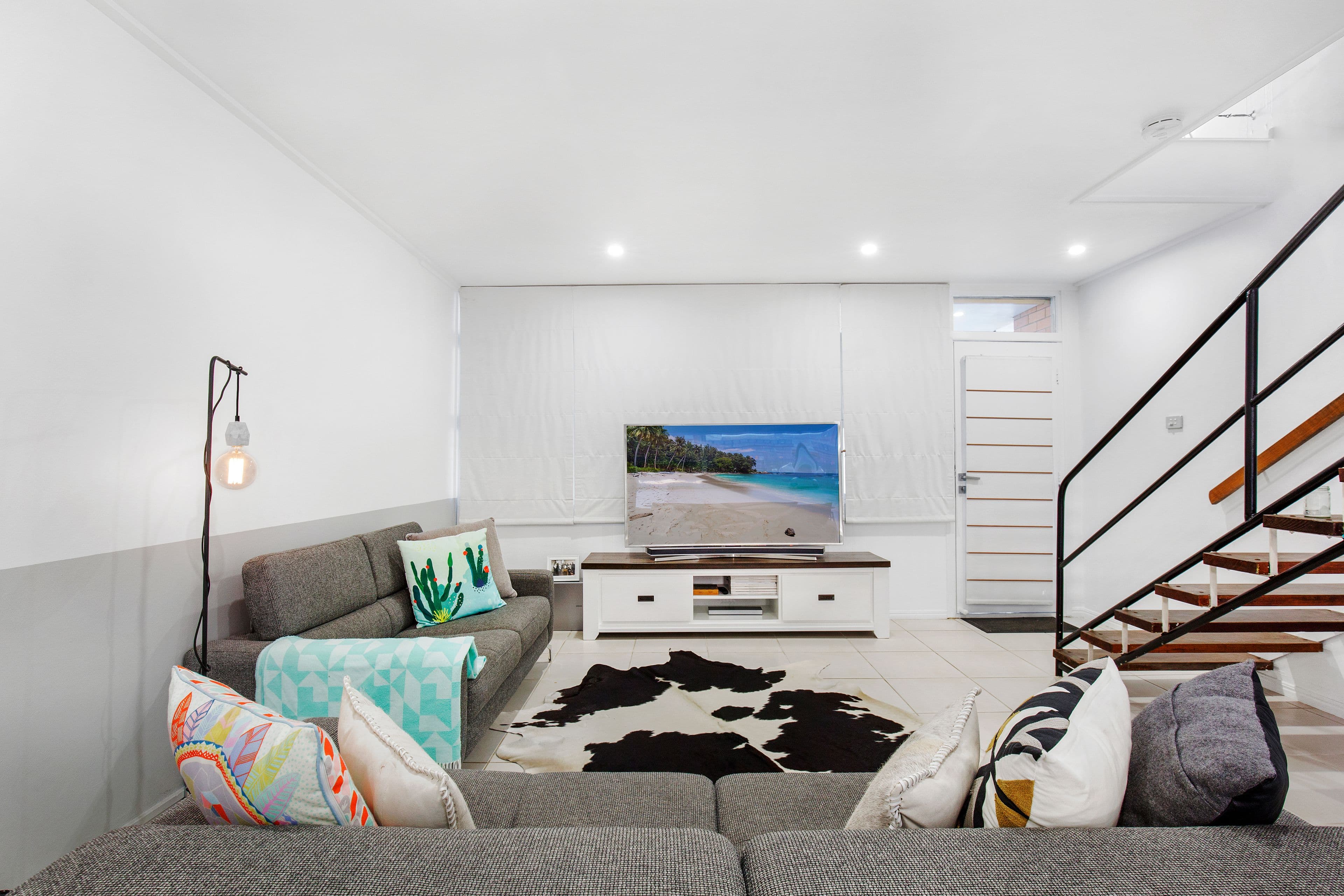 104 Albatross Avenue, Mermaid Beach QLD 4218, Mermaid Beach - Thumbnail 2