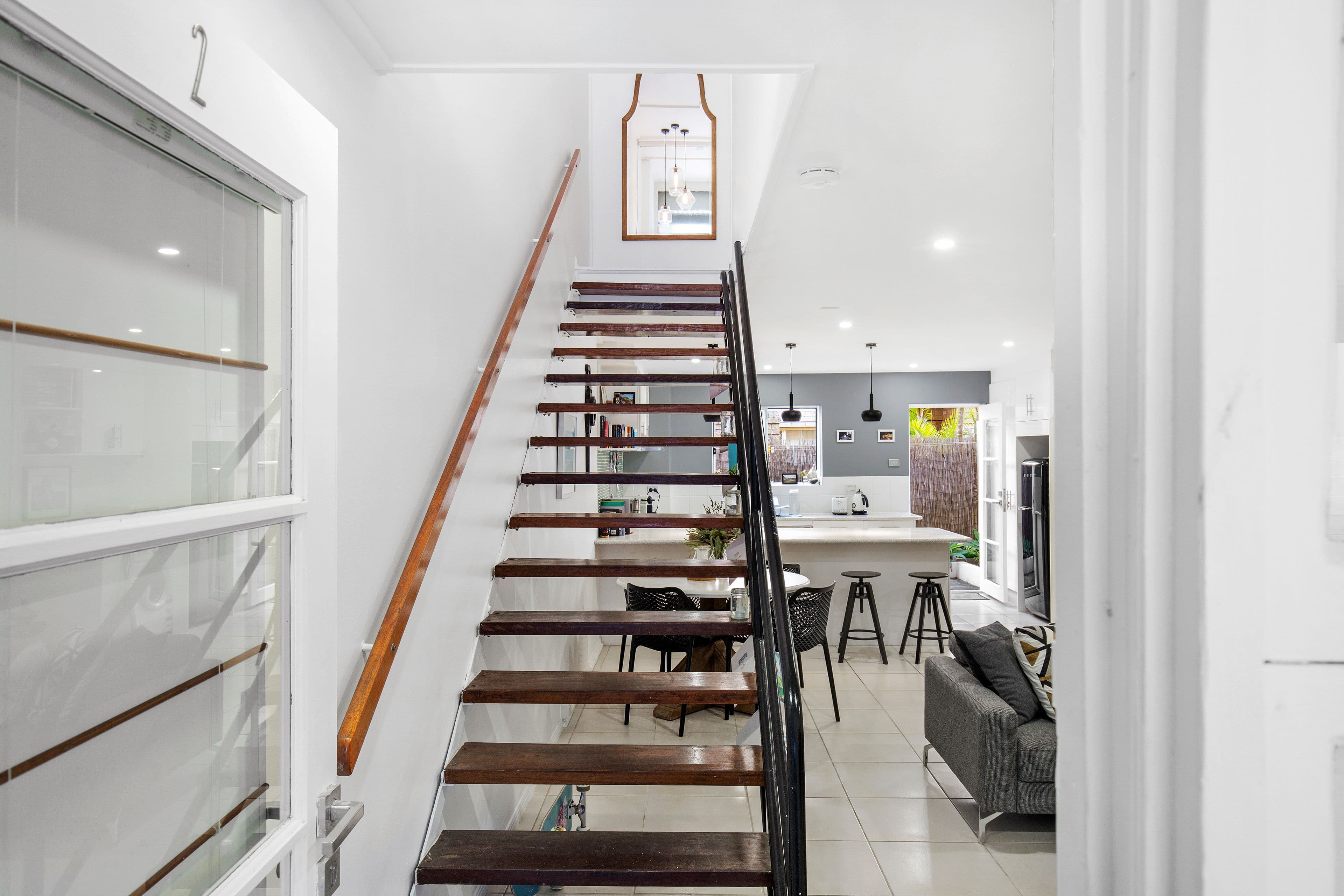 104 Albatross Avenue, Mermaid Beach QLD 4218, Mermaid Beach - Thumbnail 3
