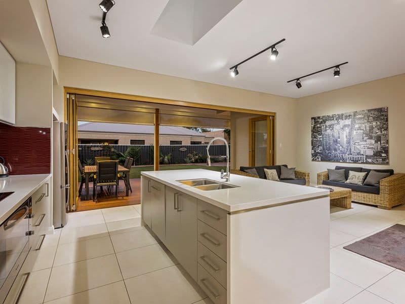 99 Fitzgerald Street, Geraldton WA 6530, Geraldton - Thumbnail 2