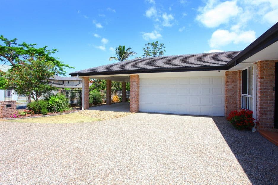 121 Port Jackson Boulevard, Clear Island Waters QLD 4226, Clear Island Waters - Thumbnail 2