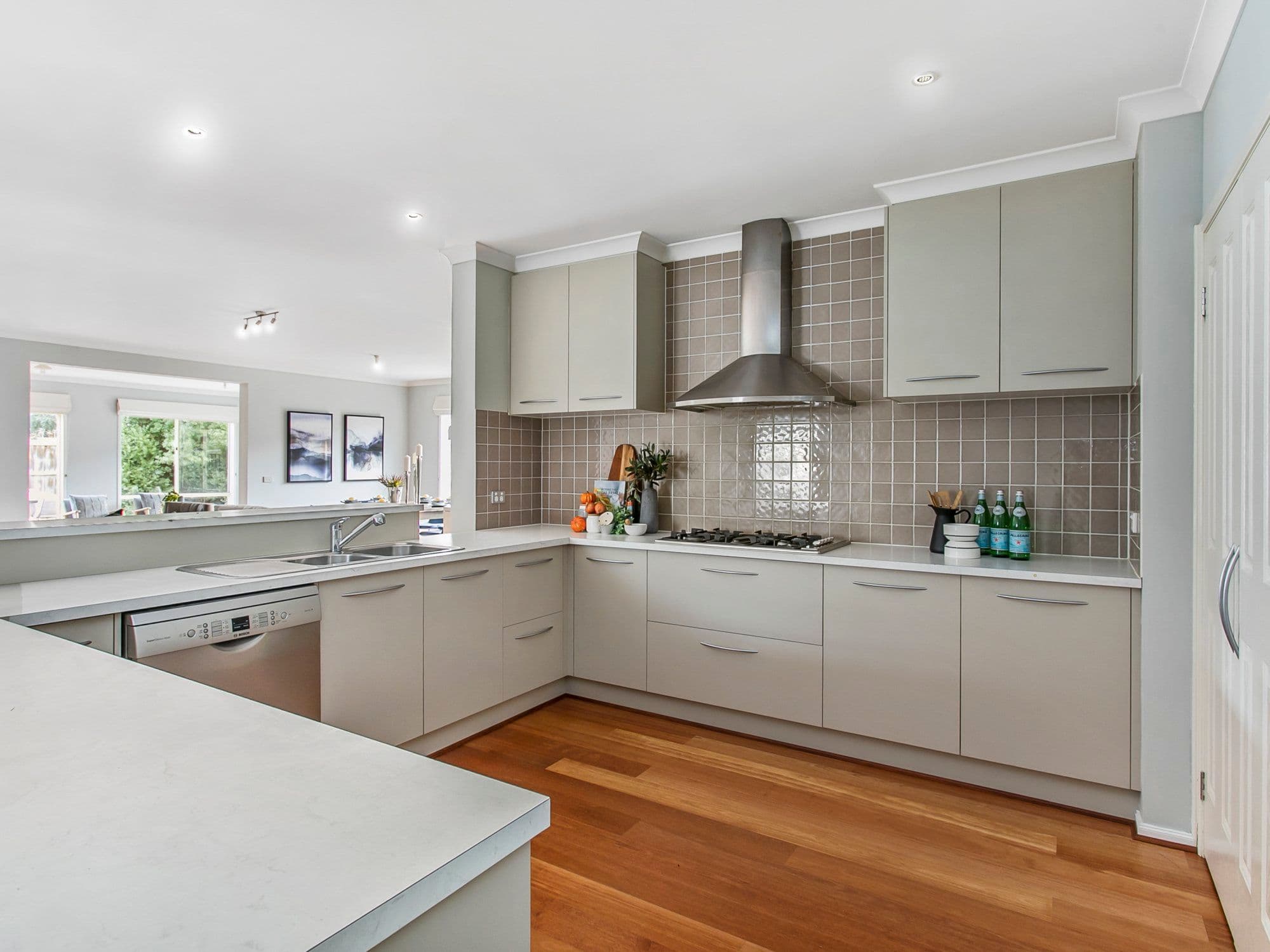 49 Armitage Drive, Narre Warren South VIC 3805, Narre Warren South - Thumbnail 5