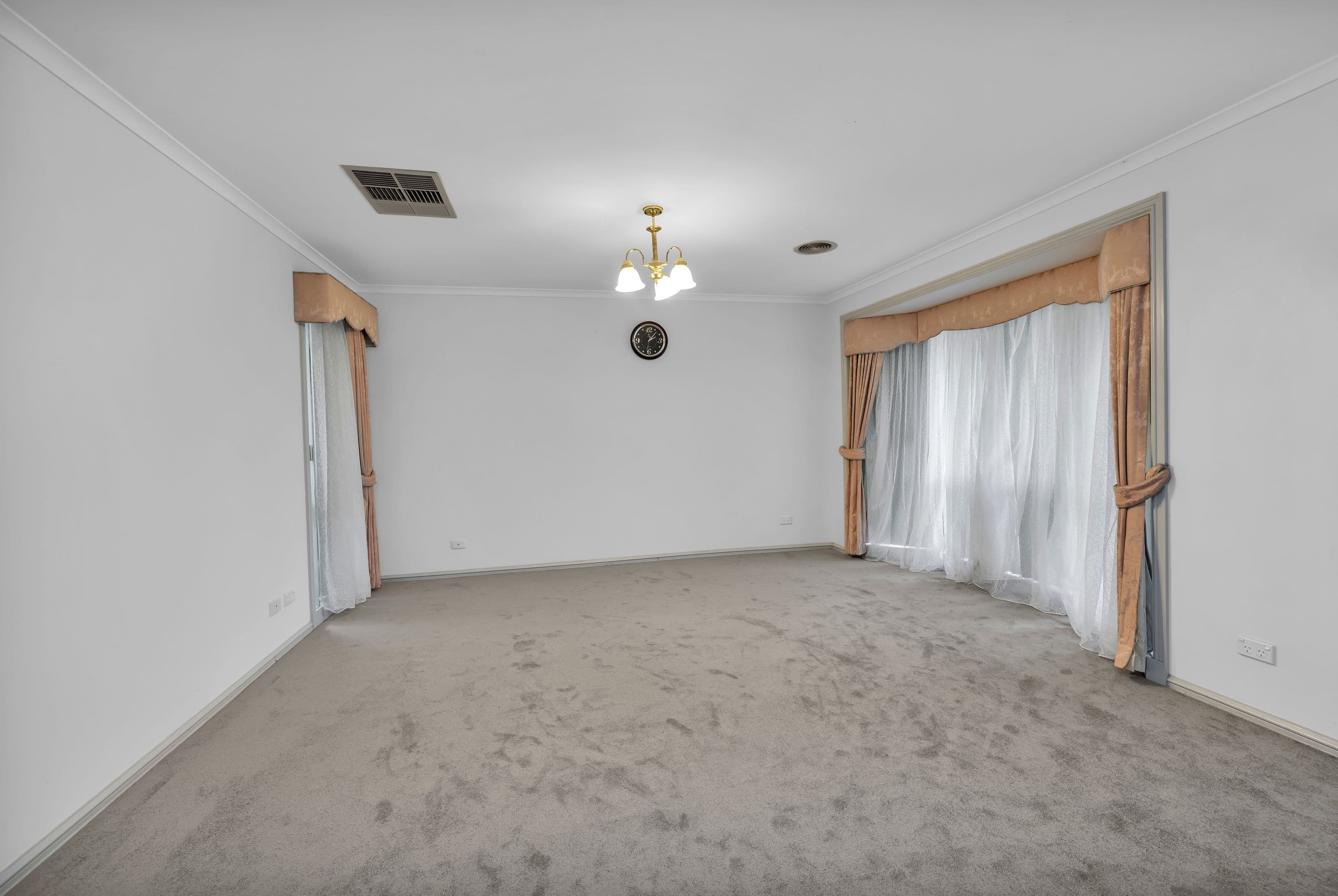 24 Thomas Place, Pakenham VIC 3810, Pakenham - Thumbnail 5
